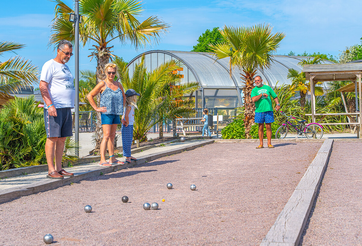 petanque-54015795_0.jpg