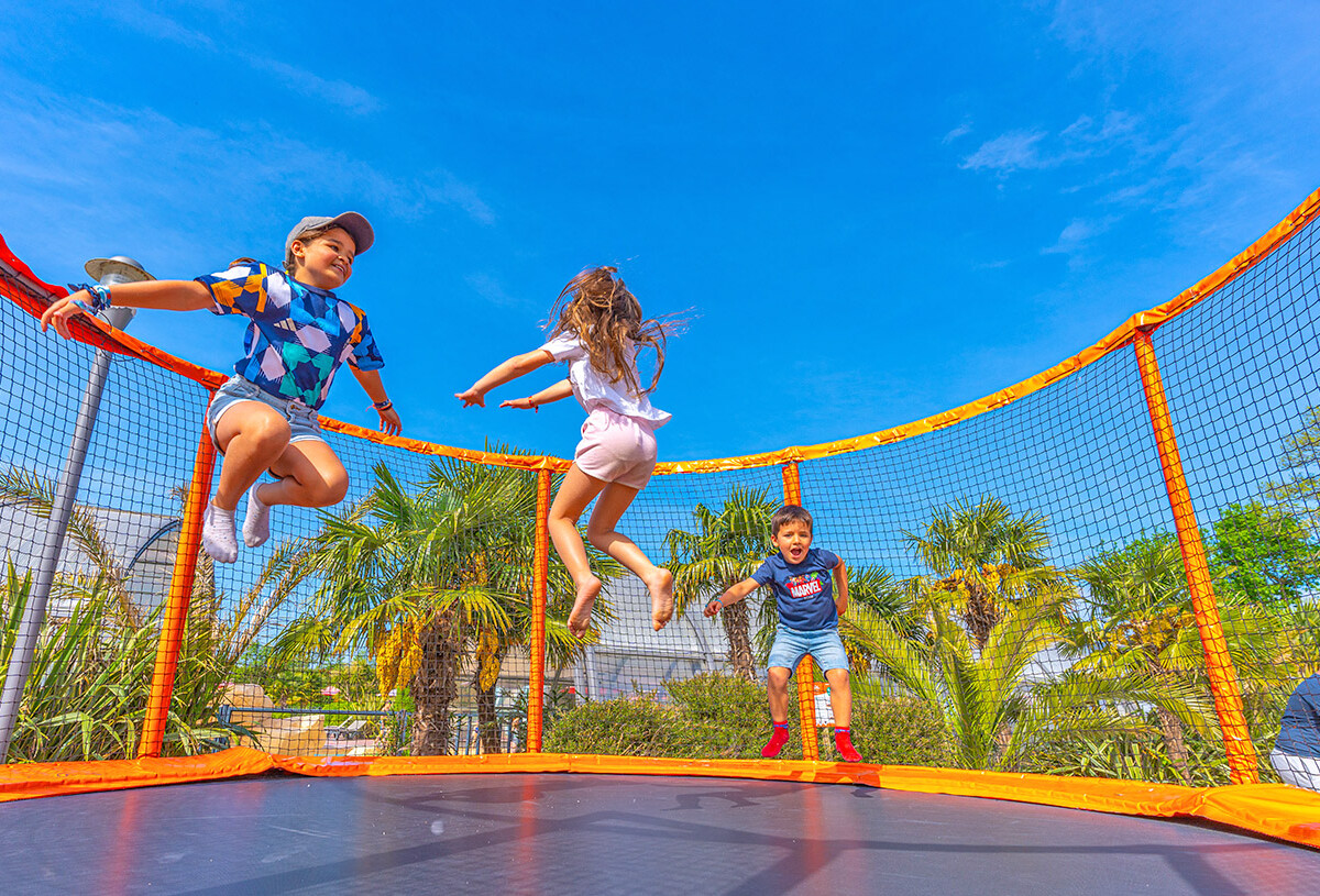 trampoline-54015889.jpg