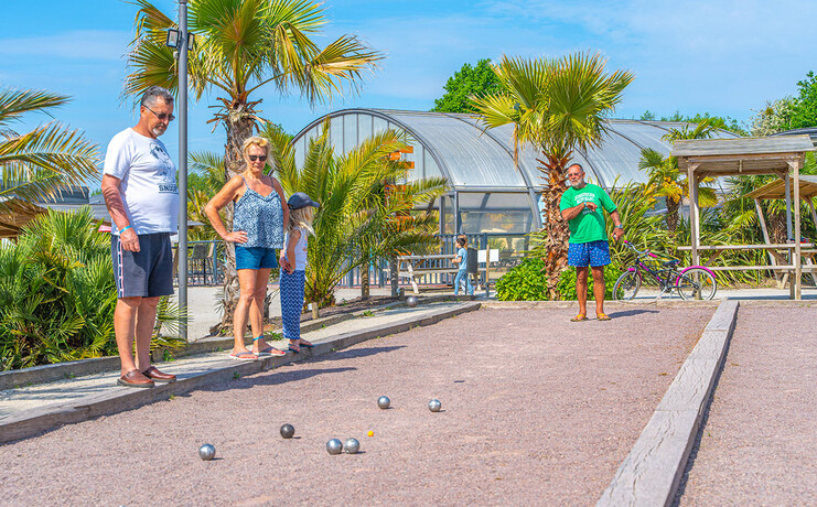 petanque-54015795_0.jpg